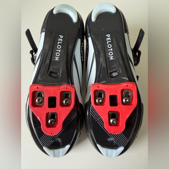Peloton Cycling Shoes, Black, w/ Cleats, Size 40 - Picture 6 of 9
